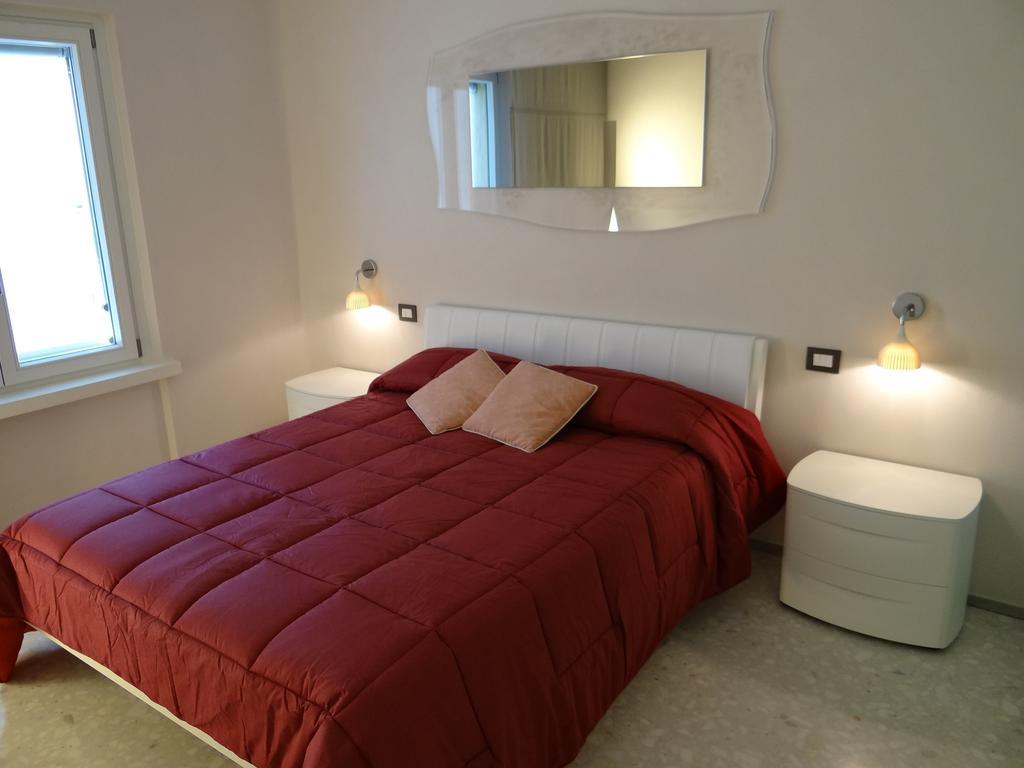 Theater Verona Luxury Apartment Chambre photo